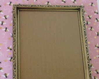 Vintage 5x7 Inch Gold, Goldtone Metal Ornate Picture Frame with Glass, Table Top, Wall Frame, Embossed Pattern Edges, Easel, Wall Hook