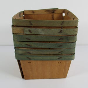 Vintage Used Wood Strawberry Berry Boxes, Set of 6, Pint Size, Strawberry Baskets, U Pick Berry Boxes, Berry Picking Boxes, Farmers Market