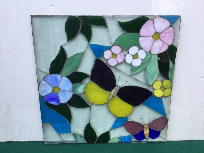 Stained Glass Butterfly /& Flowers