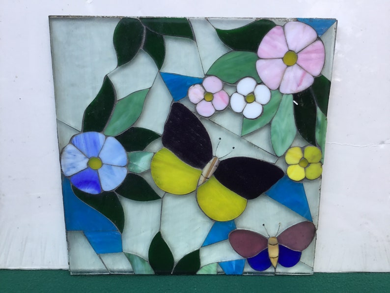 Stained Glass Butterfly /& Flowers