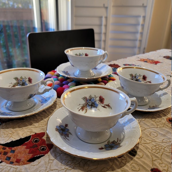 Set of 4 Wawel Sheraton blue flowers Teacup and Saucer Sets, Porcelain Made in Poland, Flowers, vintage tea party/dinnerware, fine china