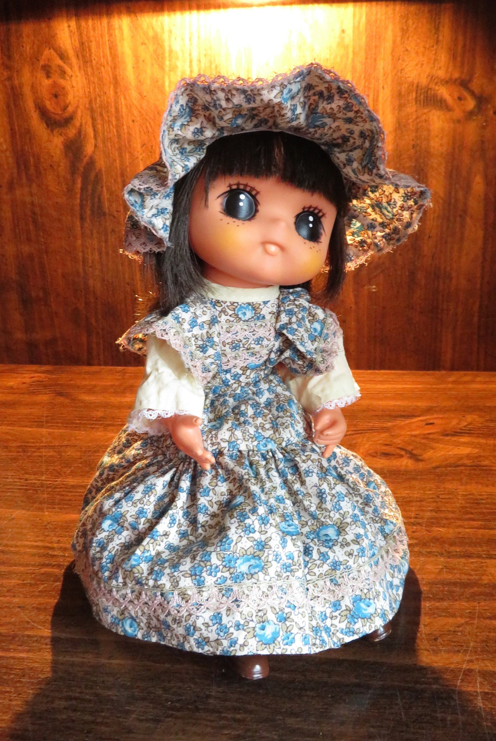 Japanese Doll Music Box, 1970s Big Eye Anime Kawaii Cute