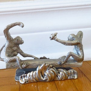 Titular de la tarjeta de visita Royal Selangor Pewter - Monos en un balancín / Teeter Totter - forma cinética rara y divertida para exhibición en la oficina, firmada