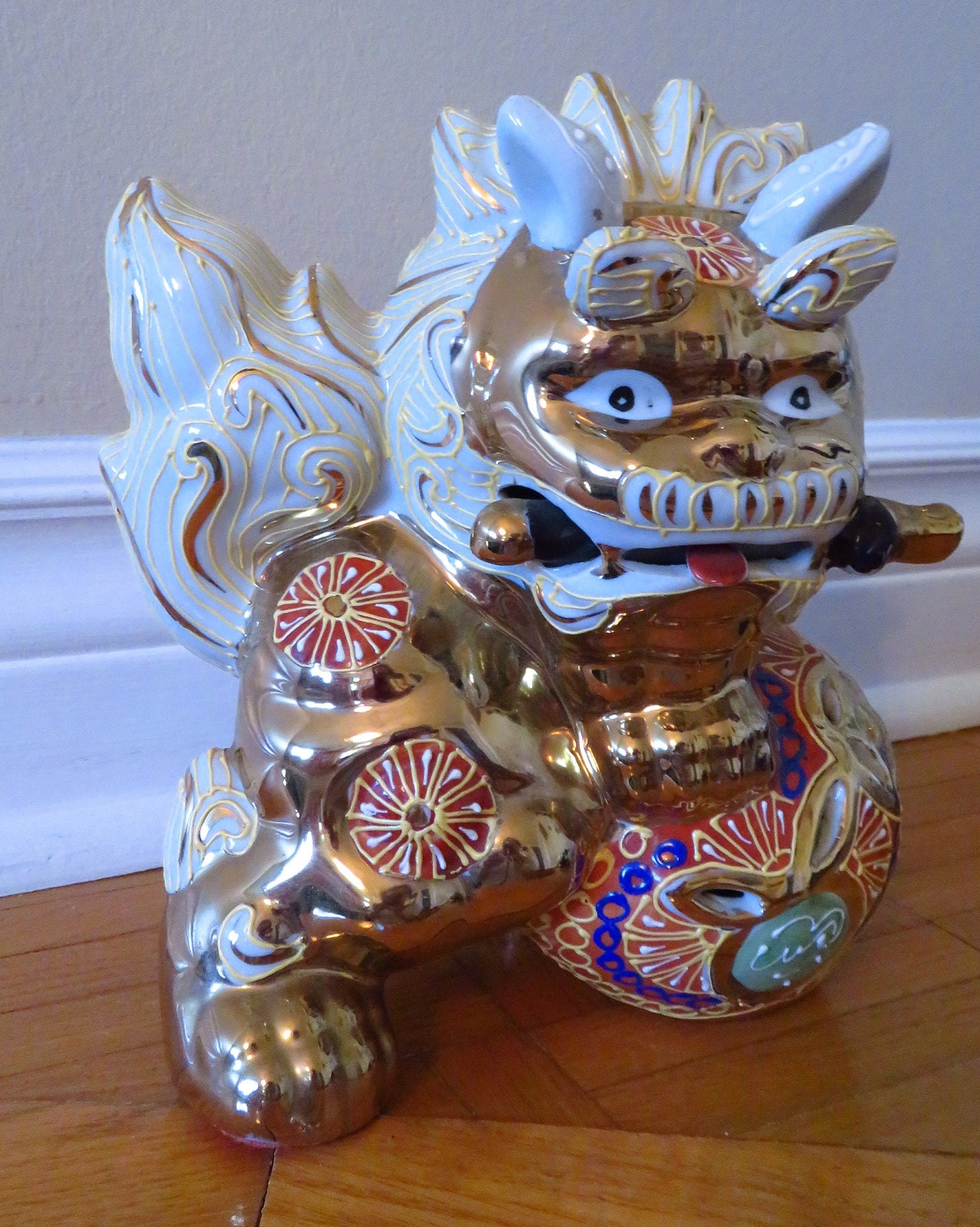 Foo Dog Figurine Sword 20cm Tall Red Gold Gilt Large Vintage