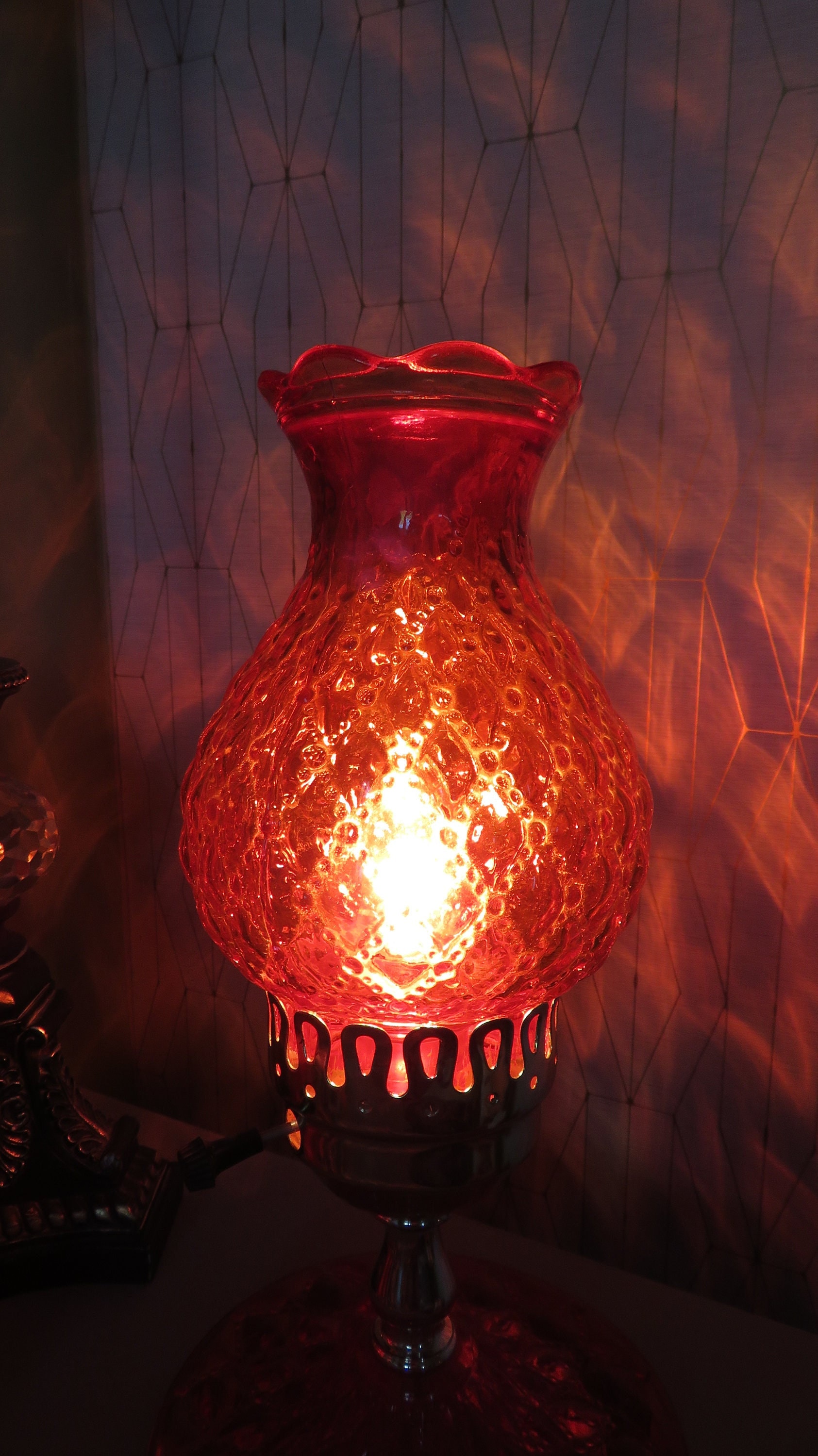 Red vintage lamp deals