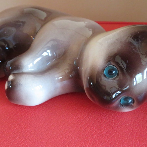 ELPA Alcobaca Genin Trudeau Vintage Seal Point Siamese Cat with Blue Glass Eyes Porcelain Figure