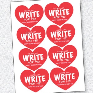 Puede incluir: Hoja de pegatinas rojas en forma de coraz&oacute;n con texto blanco. Cada coraz&oacute;n dice "You're just WRITE FOR ME! Happy Valentine's Day." Las pegatinas est&aacute;n dispuestas en una cuadr&iacute;cula sobre un fondo blanco, para San Valent&iacute;n.