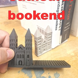 Gothic Cathedral Bookend, 3D Printed Architectural Book Stop, Medieval Church Book Support, Minimalist Anti-Slip Shelf Holder, Desk Decor