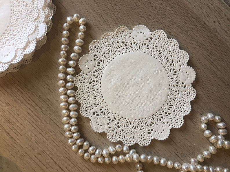 20 Cream French Lace Paper Doilies 13.6cm or 5.5inch diameter Baked Goods Wedding Crafts Scrapbooking image 1