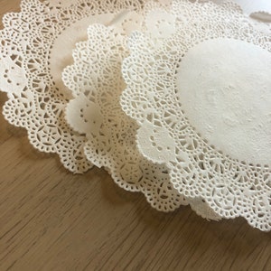 20 Cream French Lace Paper Doilies 13.6cm or 5.5inch diameter Baked Goods Wedding Crafts Scrapbooking image 2