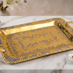 Bandeja de servir artesanal em cobre – Design oriental gravado à mão – 100% cobre puro – Decoração boho para casa – Presente perfeito para inauguração de casa ou casamento