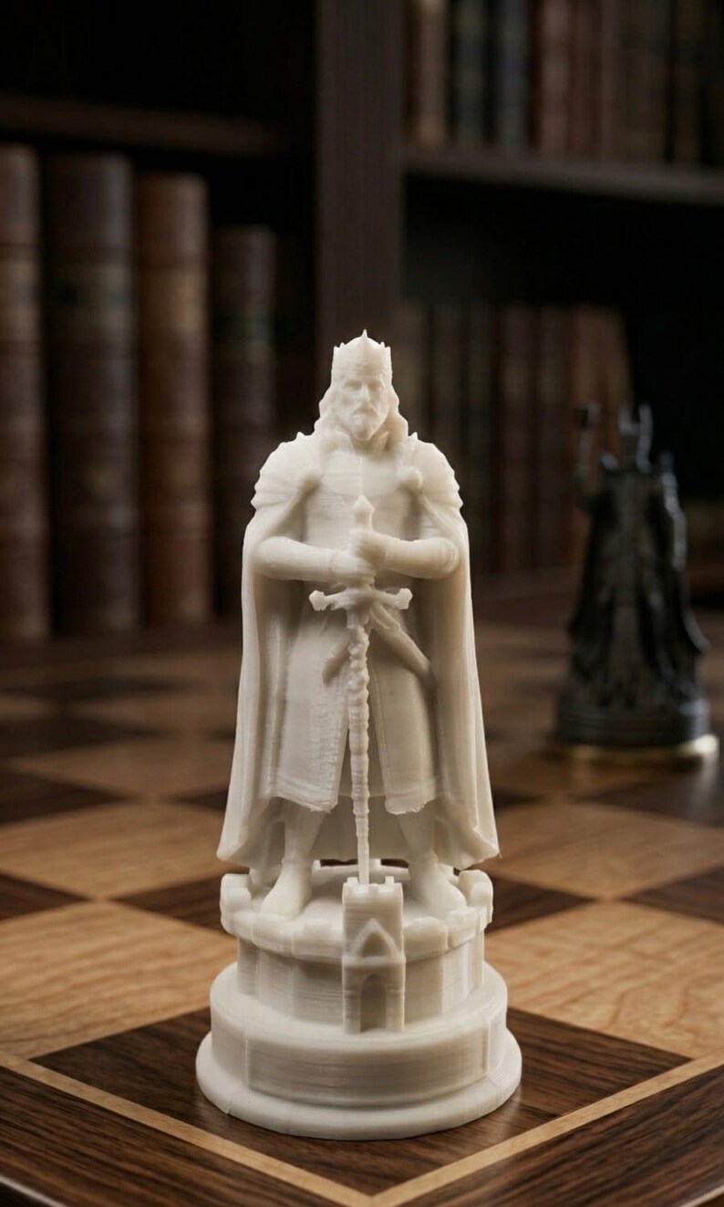 LOTR 3D Printed Chess Set, Lord of the Rings Inspired Chess Pieces ...