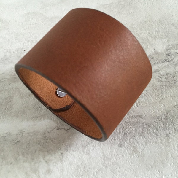 Handmade Men's Wide Brown Leather Cuff Bracelet (7.5 inches)