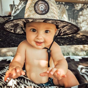 kids Straw Sun Hat: Adjustable Chin Strap natural straw palm leaf youth summer and swim essential boating hat for babies and toddlers
