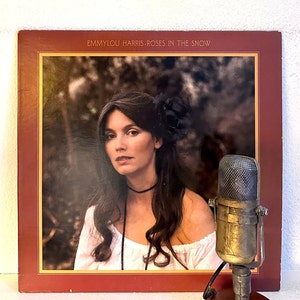 Emmylou Harris &quot;Roses In The Snow&quot; Vinyl Sale Vintage Record 1980&#39;s Country Bluegrass Americana Pop Music (1980 RCA Record Club Edition)