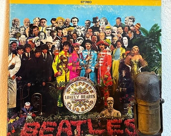 The Beatles "Sgt. Pepper's Lonely Hearts Club Band" Vinyl Record LP 1960's British Pop Rock (1971 Apple STEREO Repress)