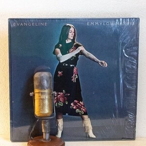 Emmylou Harris &quot;Evangeline&quot; Vintage Vinyl Sale LP Record Album 1980s Soulful Country Rock album (1981 WB Records w/&quot;I Don&#39;t Have To Crawl&quot;)