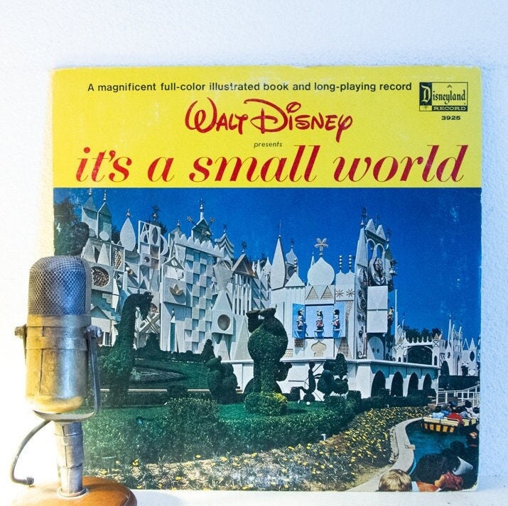 Walt Disney's It's a Small World レコード 絵本 Walt Disney's IT'S A SMALL WORLD 1968 Read-Along Book & 7