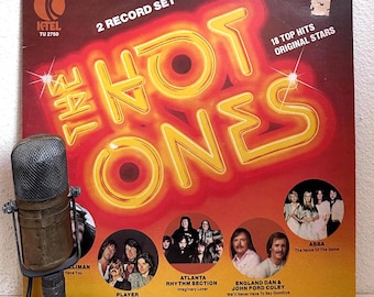 ORIGINAL "Hot Ones" 2LP VINYL Various 1970's Music ABBA / Parliament / Barry White / Player (1978 K-Tel w/"Thank You For Being A Friend")