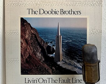 Doobie Brothers (with Tom Johnston and Michael McDonald) Vinyl Record "Livin' on the Fault Line" (Original 1977 WB Records) Vintage Vinyl