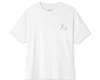 NoTagz Oversized Streetwear T-Shirt – Heavyweight Cotton Tee, Minimalist Anti-Label Design, Grunge Aesthetic"