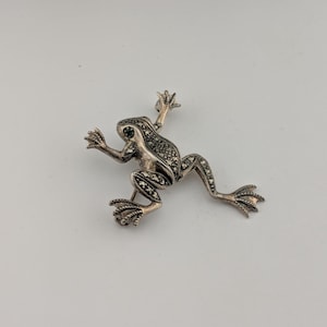 Brooch