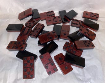 Mickey Mouse red/black dominoes