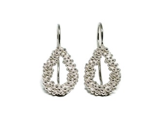 Floral flowers Earrings Silver earrings in teardrop shape