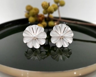 Large flower earrings with freshwater cultured pearls