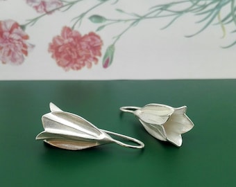 Earrings Bellflower Silver / Silver Earrings / Romantic Earrings / Bridal Jewelry / Elegant Silver Earrings / Calyxes / Botanical Jewelry