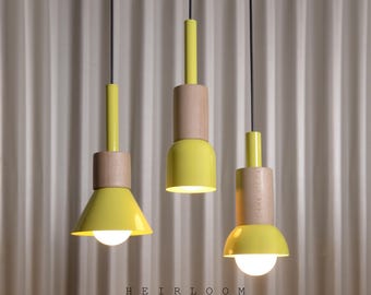 Trío de lámparas colgantes amarillas – Lámpara minimalista hecha a mano en madera y acero