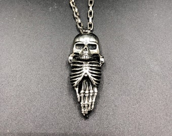 Mutation Skull Sculpture Necklace