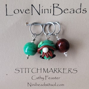 St. Patrick Day, Leprechaun Stitch markers, Glass Art, St. Patrick's Day Gnome Leprechaun ~Set of 3