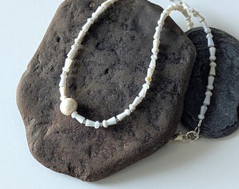 Mother of Pearl Beaded Necklace with Center Pearl – Handmade Elegant Minimalist Bride Jewelry