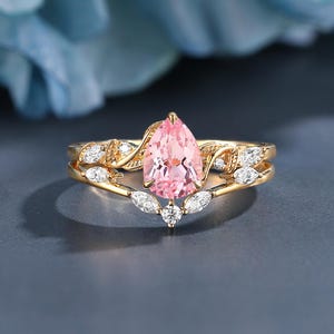 2pcs Pink Sapphire Pear Cut Engagement Ring Gold Moissanite Leaf Bridal Ring Set Custom Wedding Jewelry Handcrafted Ring Anniversary Gift