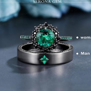 Green Emerald Engagement Ring Set Black Gold Gothic Wedding Ring Set Princess Cut Emerald Mens Band Promise Ring for Couples Gift for her