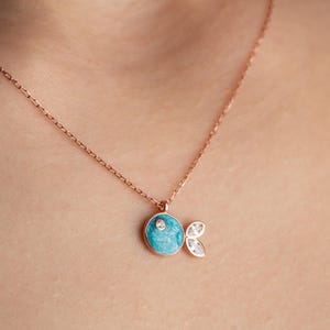 Minimalist Fish Necklace, Dainty Sea Life Charm Jewelry, Beachy Jewelry For Ocean Lovers, Ocean Fish Necklace, Nautical Pendant Gift For Her