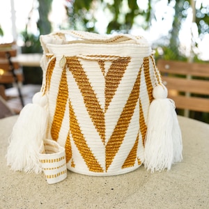 Authentic Wayuu Bag Mochila   Unique Design Handwoven Medium Size  Silk Thread Handwoven Wayuu Mochila Bag: Vibrant Crochet Art From  main image 4