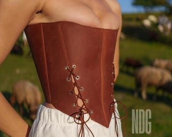 Corsetto in similpelle fatto a mano - Disponibile in taglie forti - Stili ispirati ai pirati, al western e al rinascimento