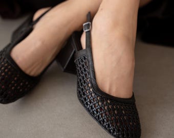 Zapatos elegantes de oficina para mujer, estilo clásico, de piel tejida negra, con tacón de bloque y punta cuadrada.