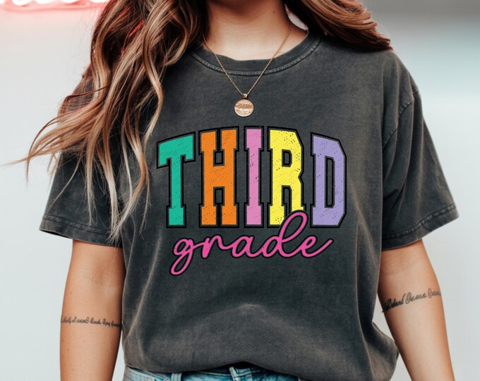 Coquette Bow Third Grade Teacher Shirt - Comfort Colors Elementary School Tee