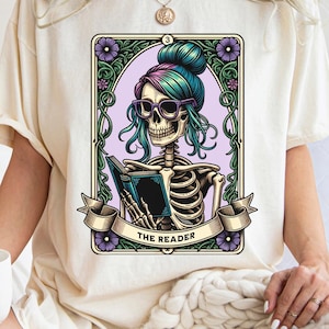 Grappige tarotkaart PNG-skelet tarotkaart T-shirtontwerp-het cadeau-idee voor boekenliefhebber