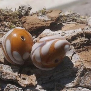 2 Perle di vetro filate a fiamma / 2 lavori a lume fatti a mano