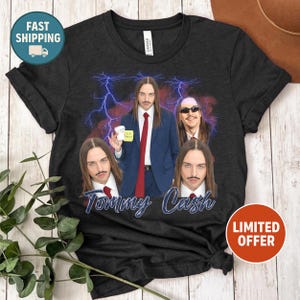 トミー・キャッシュのミームコラージュシャツ、面白いエスプレッソマキアートTシャツ、バイラルユーロインターネットシャツ、バイラルインターネットユーモアTシャツ、ミュージックシャツ、ユーロビジョンTシャツ