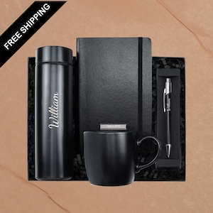 Scatola regalo per la festa del papà, set regalo personalizzato - Thermos con nome personalizzato, tazza, penna, quaderno e targhetta da scrivania - Elegante scatola regalo da ufficio per uomo