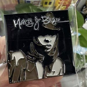 Mary J. Blige Pin - My Life - What's the 411? - Real Love - okładka albumu - hip hop z lat 90. - rnb - Family Affair - rap retro - Boom Bap