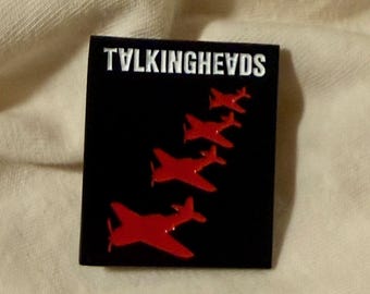 Spilla Talking Heads - Aerei, Risvolto smaltato - New Wave, Post Punk anni '80, Rimani nella luce, Parlare in lingue, Paura della musica, Una volta nella vita