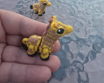 Mini 3D Printed Giraffe: Articulated Tiny Figurine