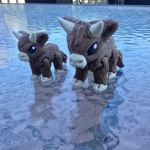 3D Printed Flexi Highlander Cow: Kawaii Desk Decor