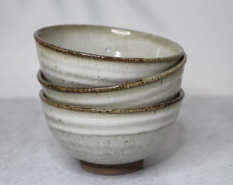 Handmade Shigaraki Ware Rice Bowl: Japanese Wabi Sabi Pottery, Hagi Iron Painting